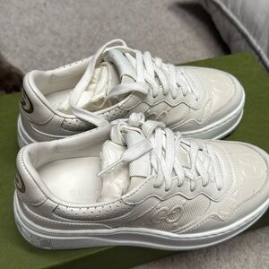 Gucci white sneakers size 35